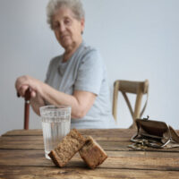 SeniorBreadWater SeniorBreadWater